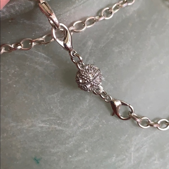 Set of 4 Chain extension 1.5in magnetic clasp. - Picture 3 of 8